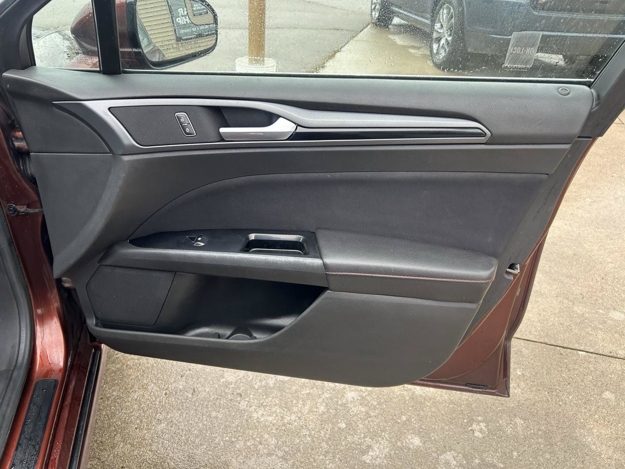 Used 2015 Ford Fusion SE w/ Equipment Group 201A AWD/4WD image 16