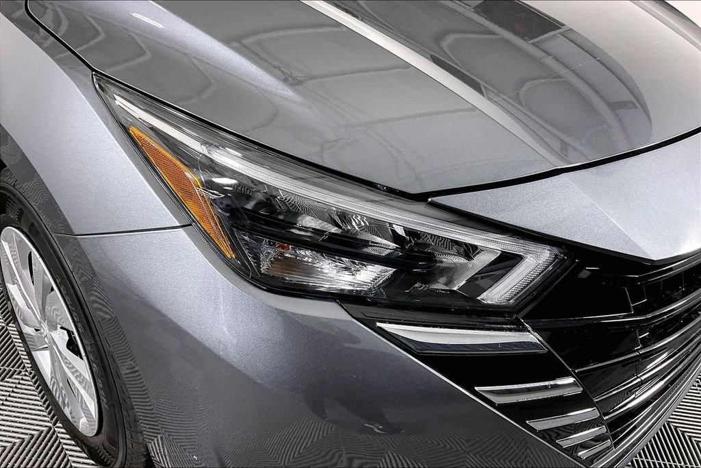 New 2025 Nissan Versa S w/ Trunk Package FWD image 24