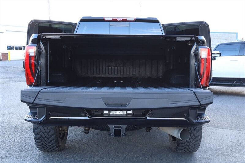 Used 2025 GMC Sierra 3500 Denali Ultimate image 34