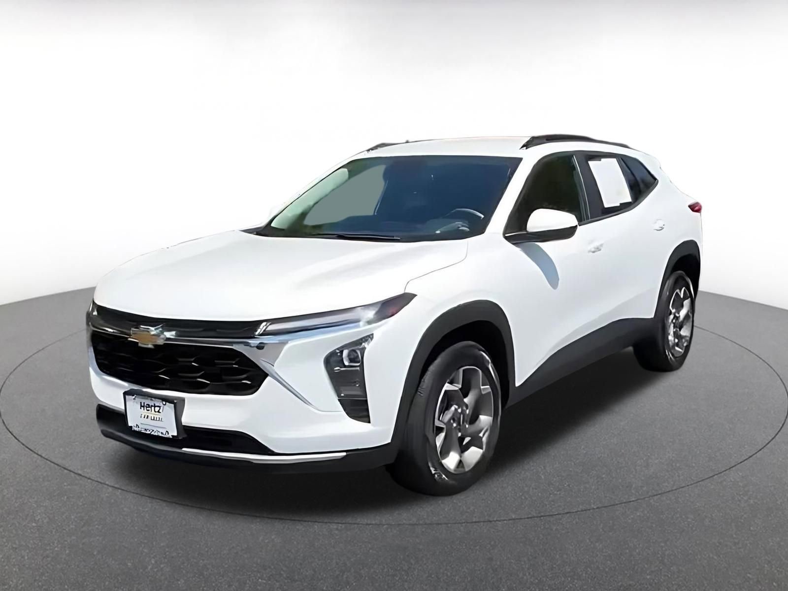 Used 2025 Chevrolet Trax LT FWD image 7