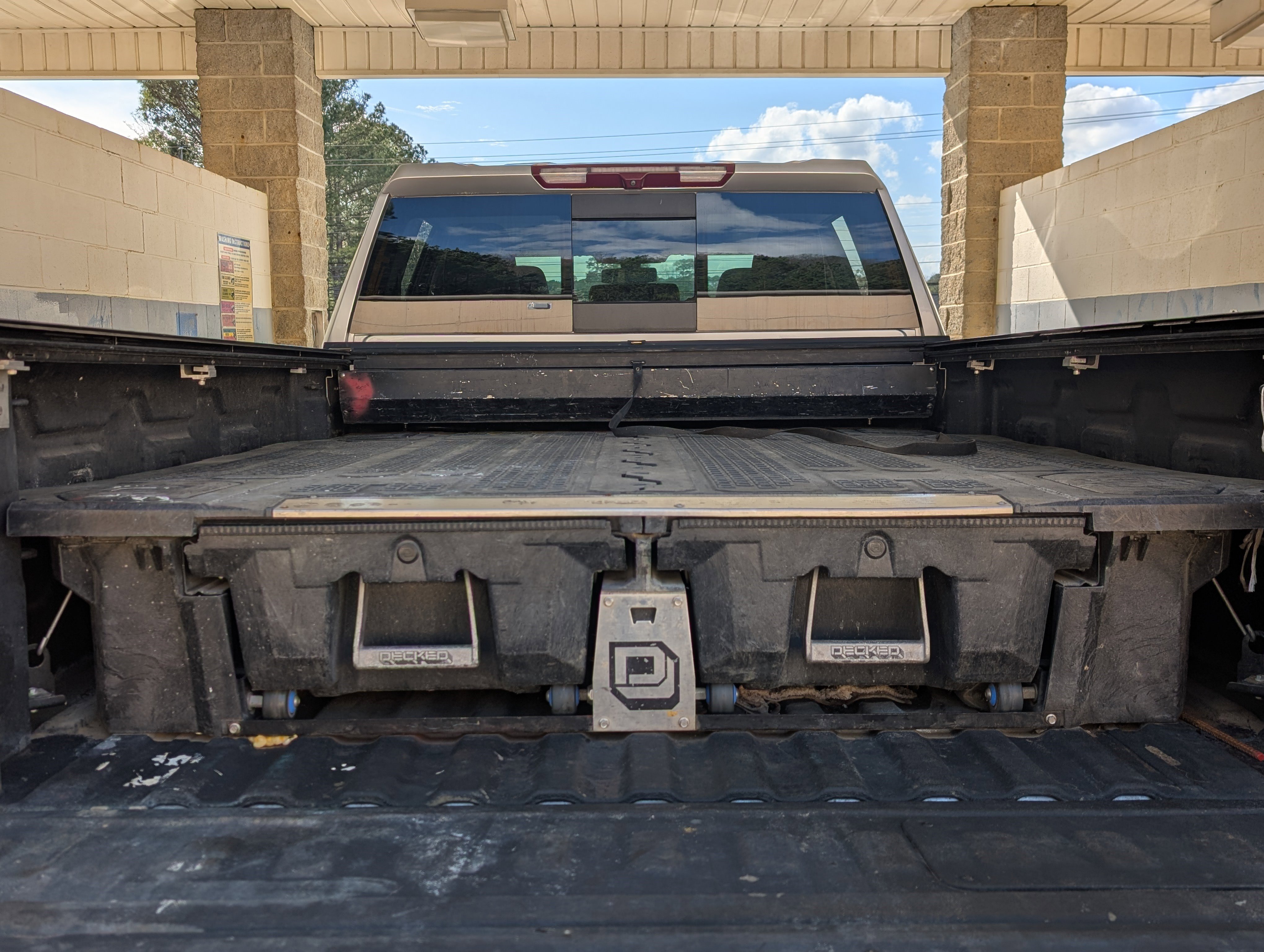 Used 2023 Chevrolet Silverado 2500 LTZ w/ LTZ Convenience Package AWD/4WD image 19