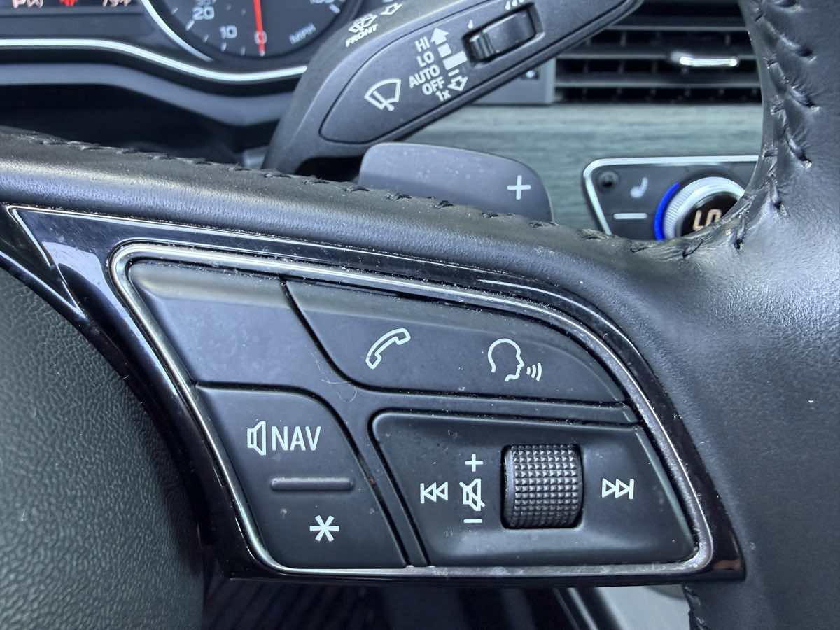Used 2019 Audi A4 2.0T Premium FWD image 25