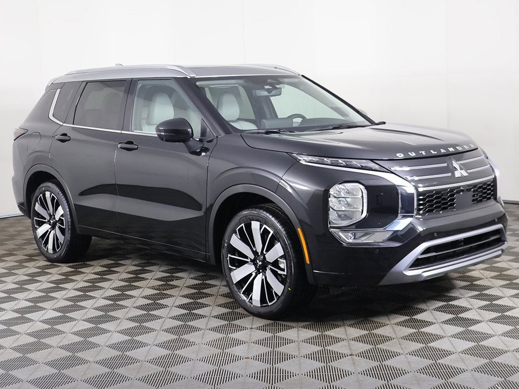 New 2025 Mitsubishi Outlander SEL image 2
