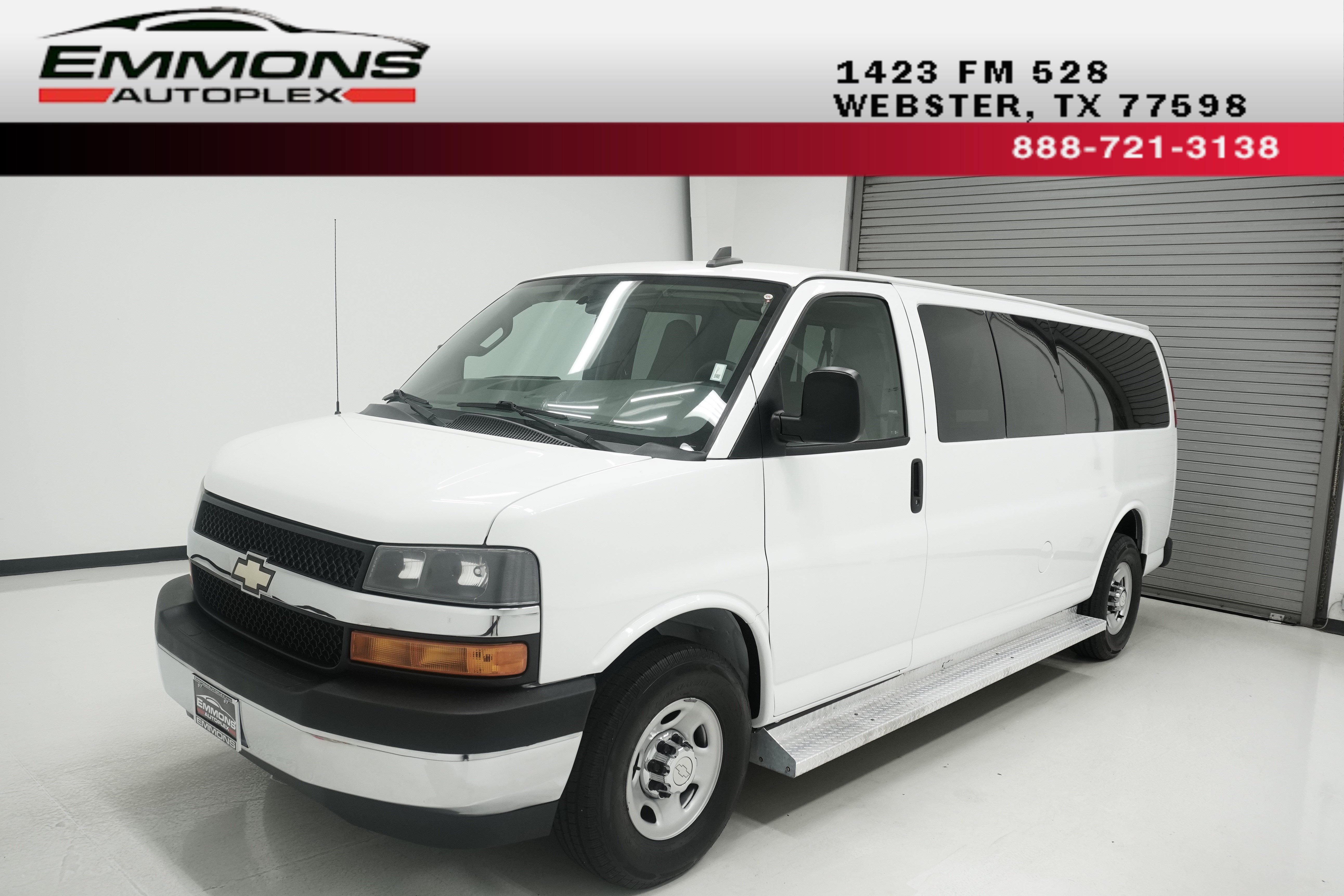 Used 2017 Chevrolet Express 3500 LT w/ LT Preferred Equipment Group RWD image 1