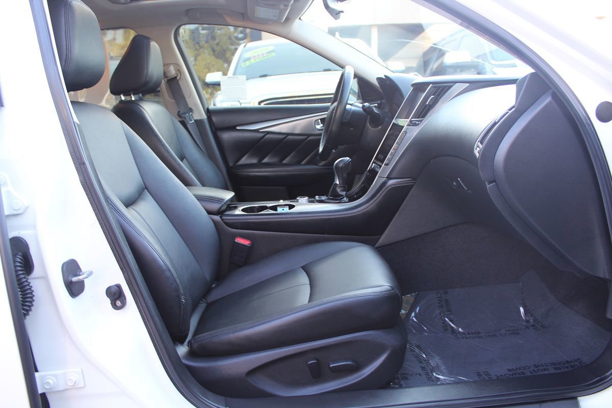 Used 2015 INFINITI Q50 w/ Moonroof Package RWD image 22