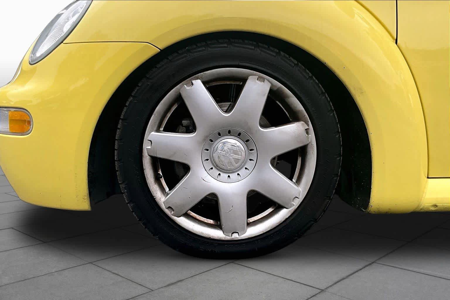 Used 2001 Volkswagen Beetle GLX FWD image 10