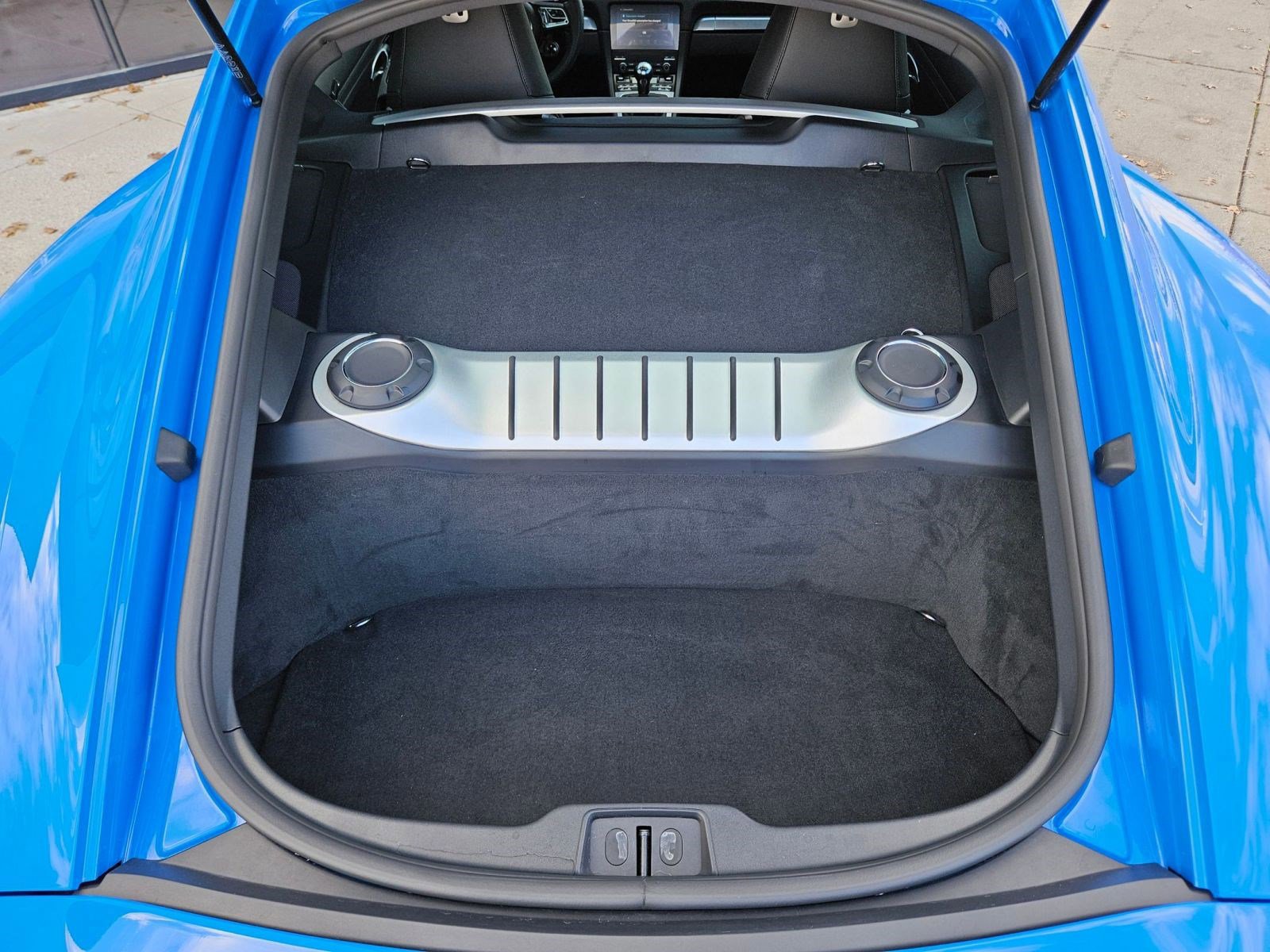 Used 2025 Porsche 718 Cayman image 25