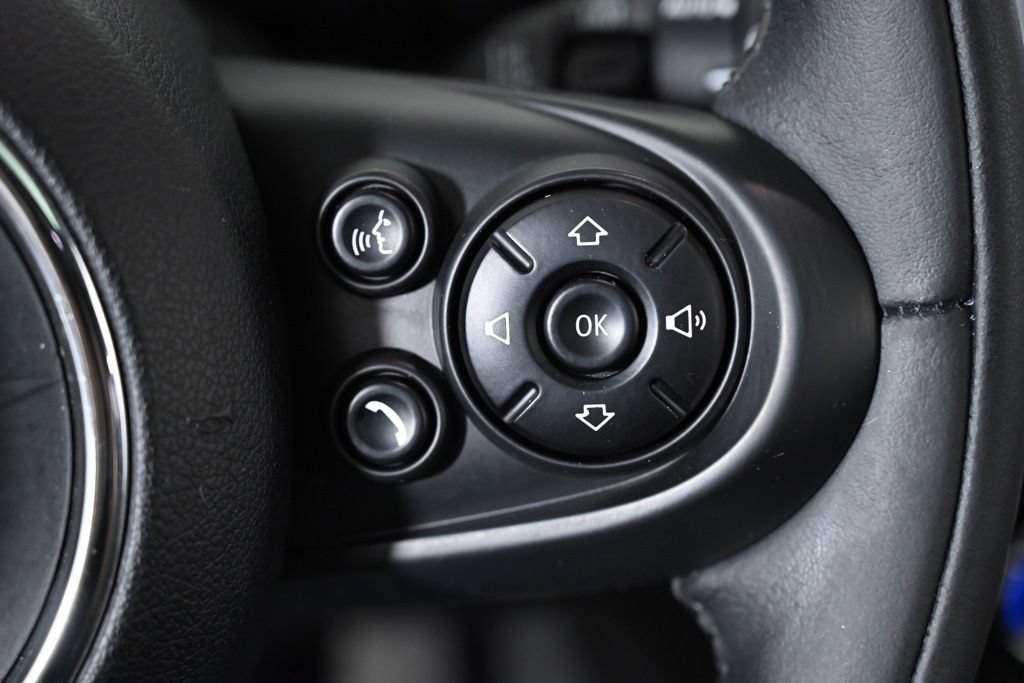 Used 2015 MINI Cooper 4-Door Hardtop FWD image 13