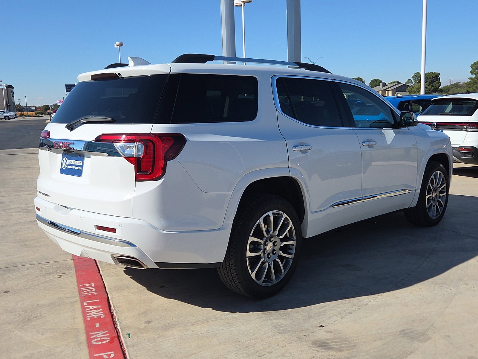 Used 2022 GMC Acadia Denali w/ Denali Ultimate Package image 7