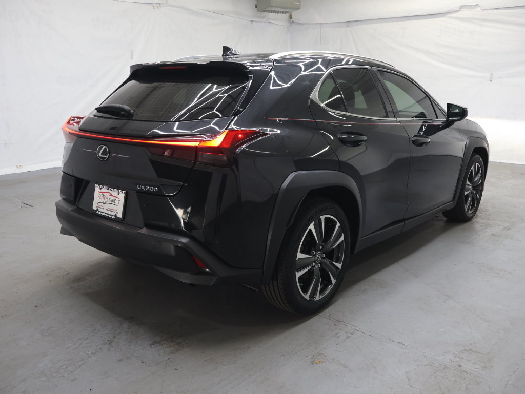 Used 2020 Lexus UX 200 w/ Premium Package FWD image 7