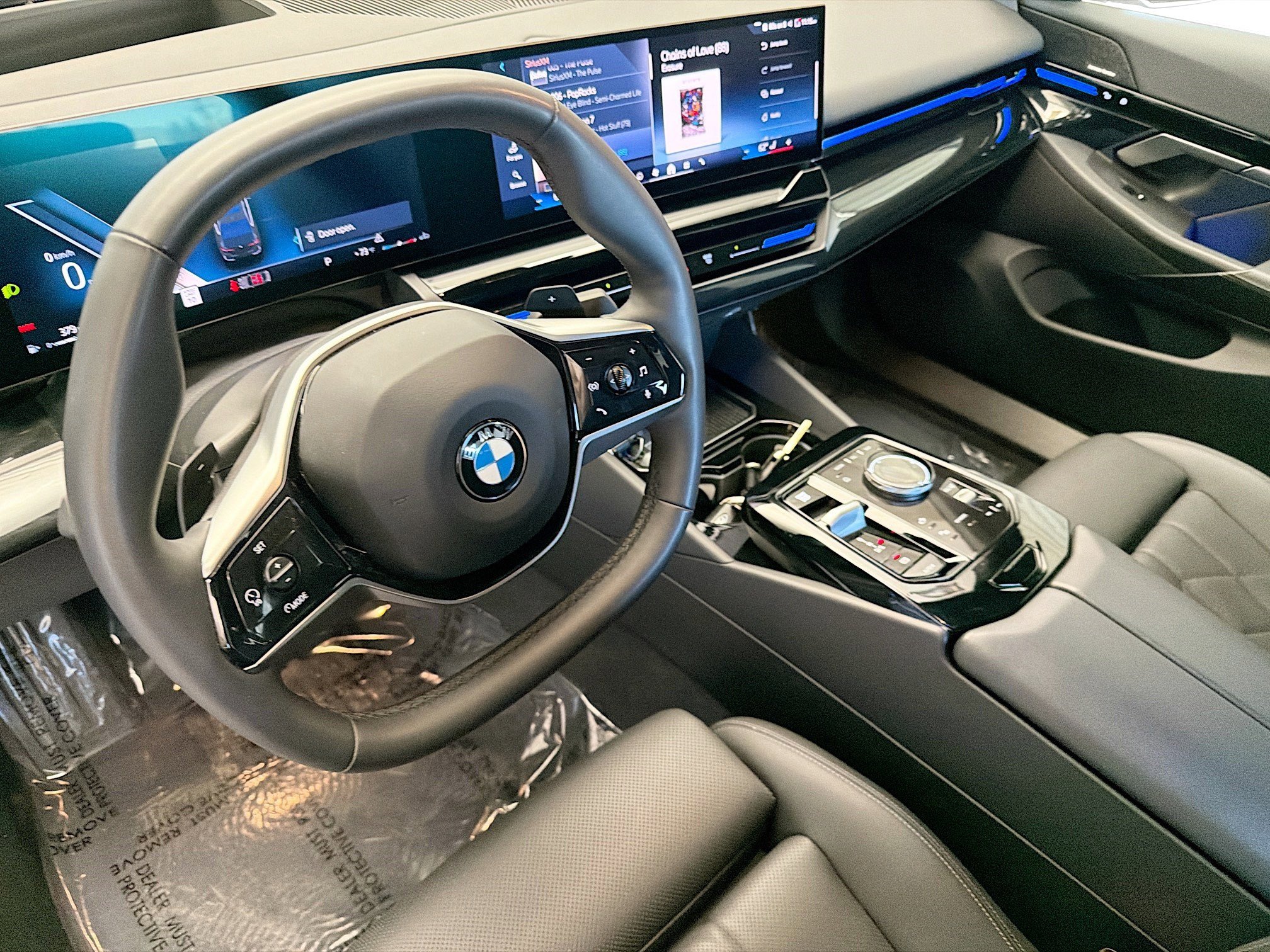 Used 2024 BMW 530i w/ Premium Package image 7