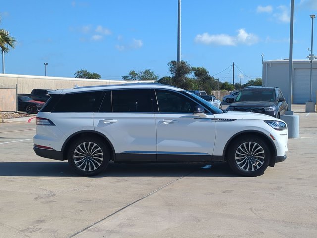 Used 2020 Lincoln Aviator Reserve w/ Equipment Group 201A RWD image 4