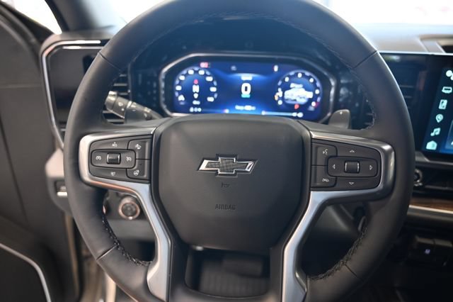 New 2026 Chevrolet Silverado 1500 RST w/ Dark Appearance Package AWD/4WD image 21