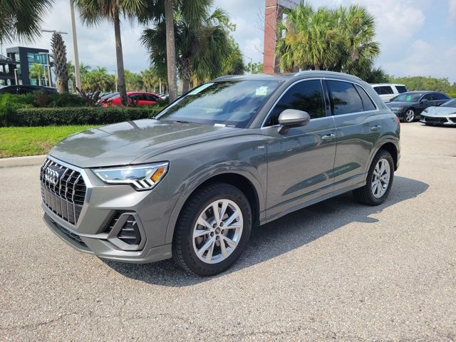 Used 2024 Audi Q3 2.0T Premium AWD/4WD image 4