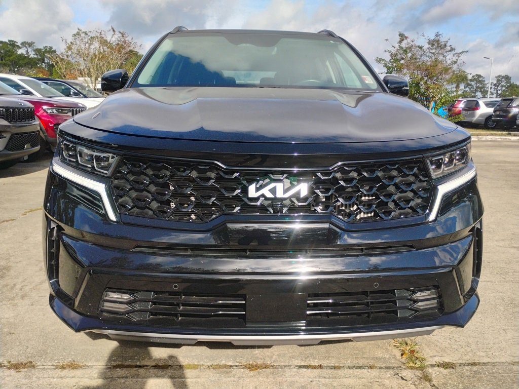 Used 2023 Kia Sorento SX image 4