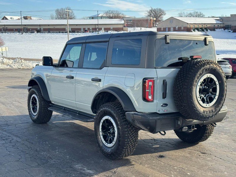 Used 2023 Ford Bronco Badlands image 6