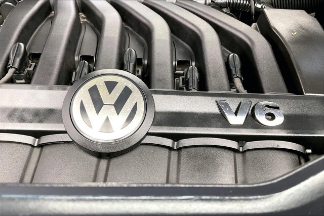 Used 2019 Volkswagen Atlas SE w/ Towing Package image 32