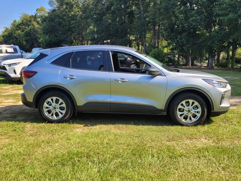 Used 2024 Ford Escape Active image 15
