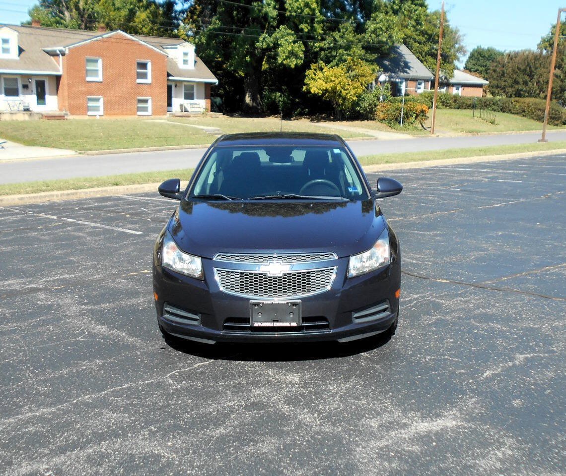 Used 2014 Chevrolet Cruze LT FWD image 2