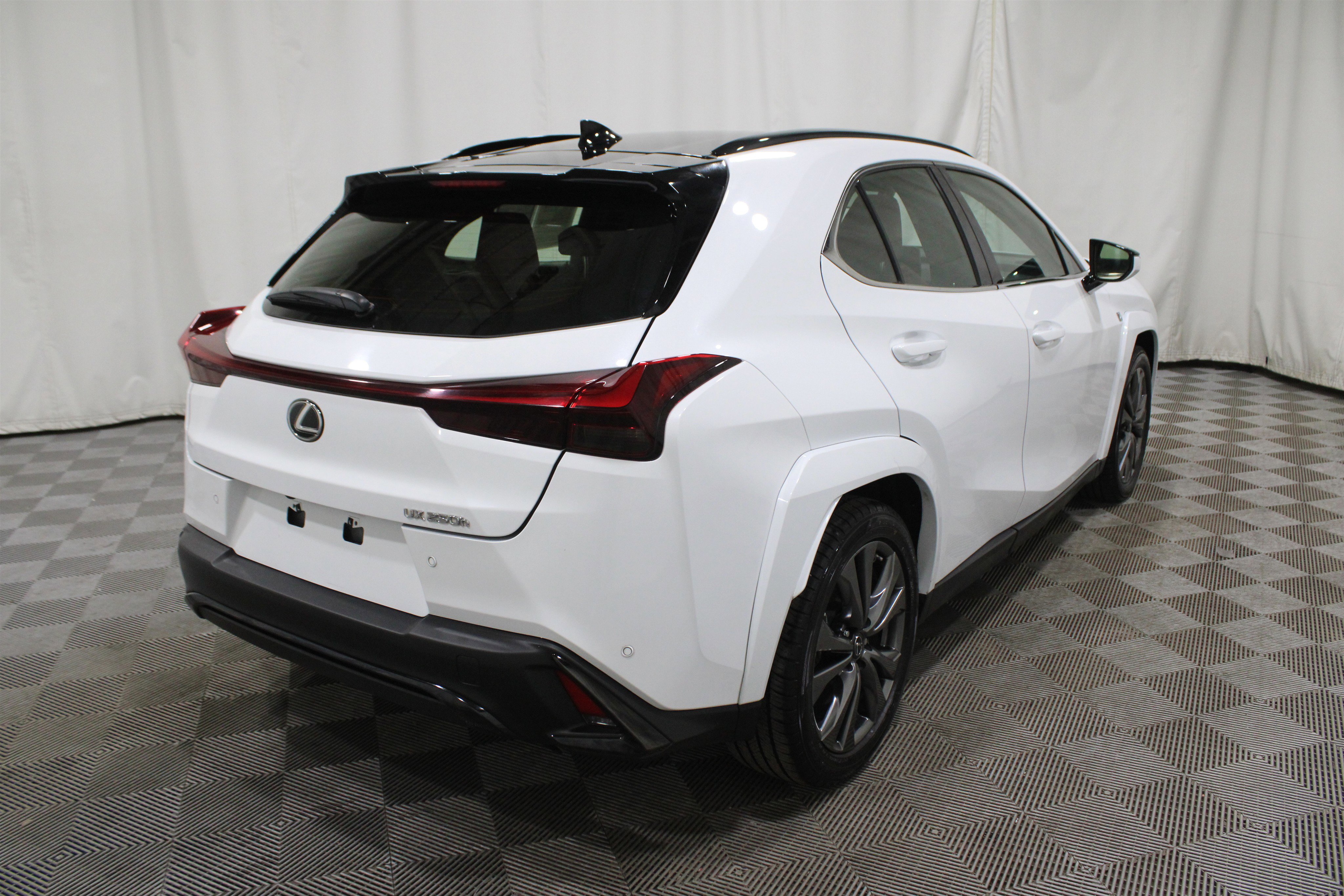 Used 2024 Lexus UX 250h F Sport image 31