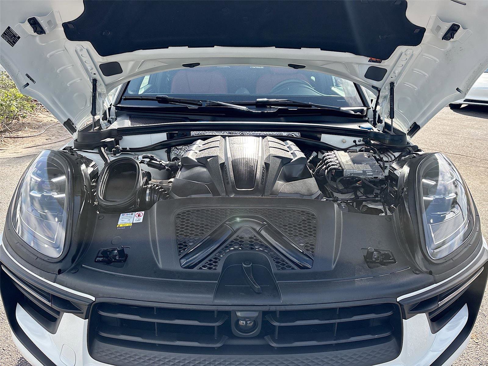 Used 2023 Porsche Macan S image 31