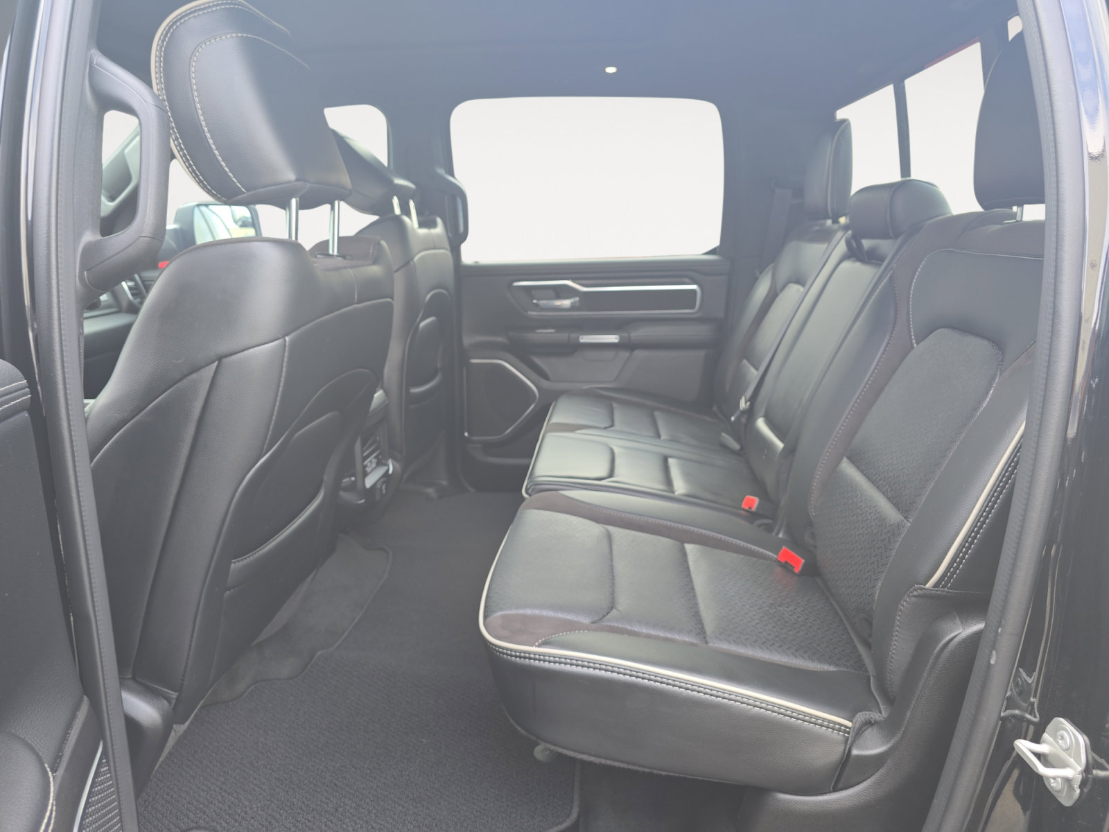 Certified 2024 RAM 1500 Laramie AWD/4WD image 24