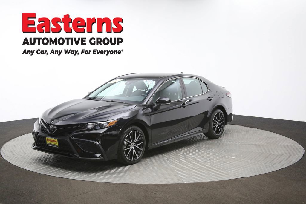 Used 2024 Toyota Camry SE image 92