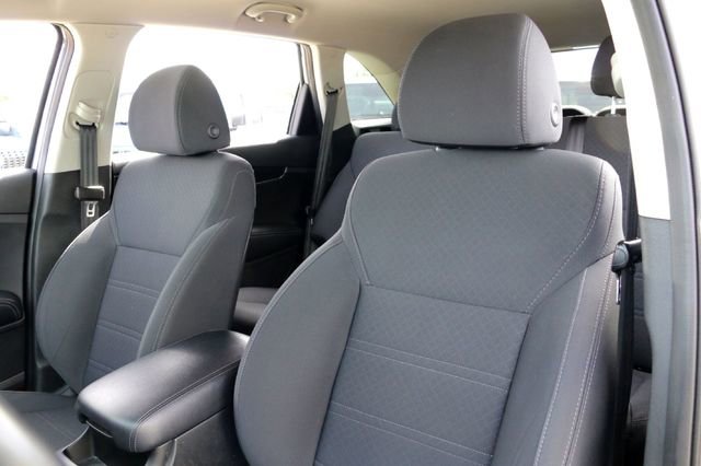 Used 2020 Kia Sorento S image 11