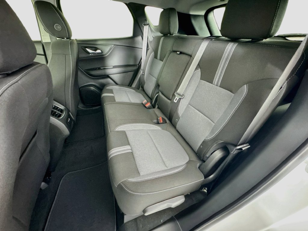 New 2026 Chevrolet Blazer LT w/ Convenience Package FWD image 22