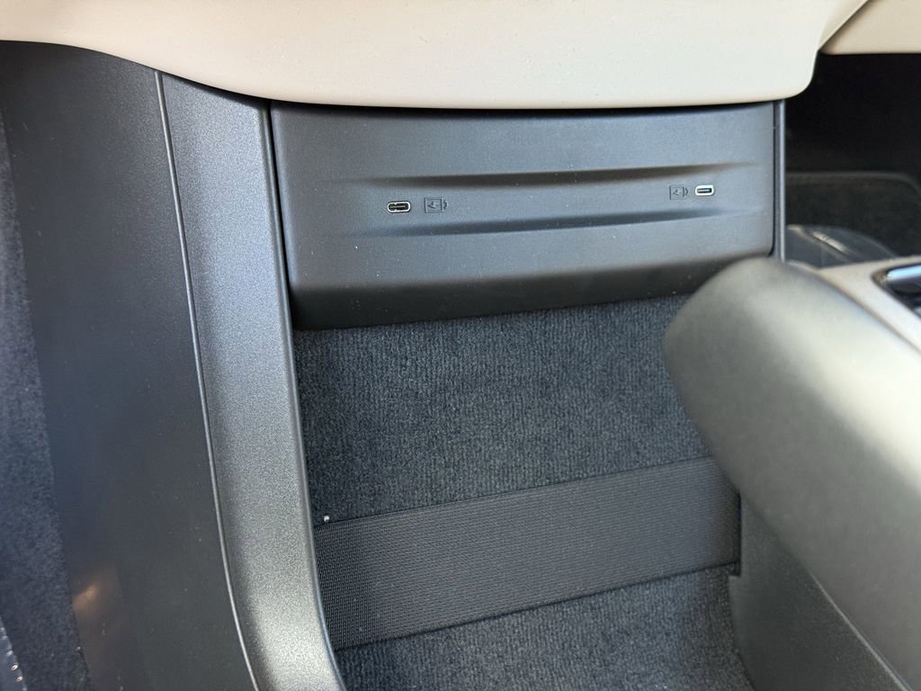 New 2026 Volvo EX90 Ultra AWD/4WD image 25