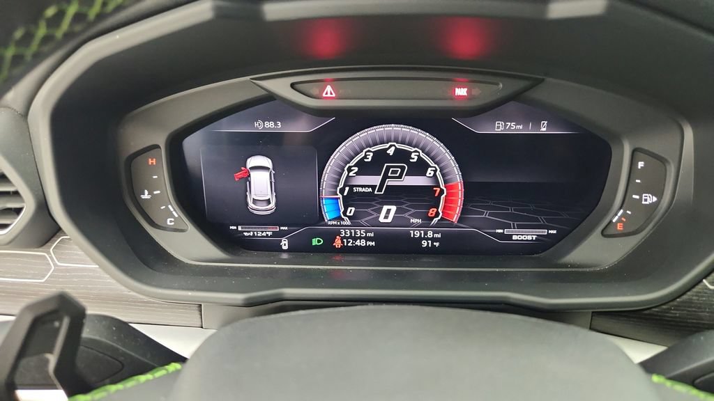 Used 2020 Lamborghini Urus AWD/4WD image 32