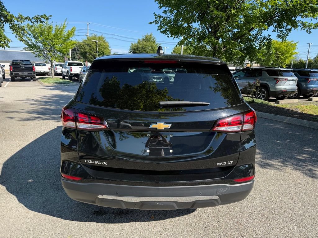 Used 2024 Chevrolet Equinox LT AWD/4WD image 4