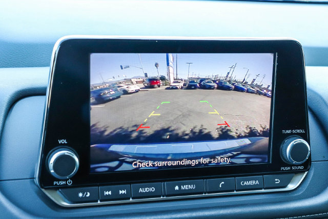 Used 2026 Nissan Rogue SV FWD image 25