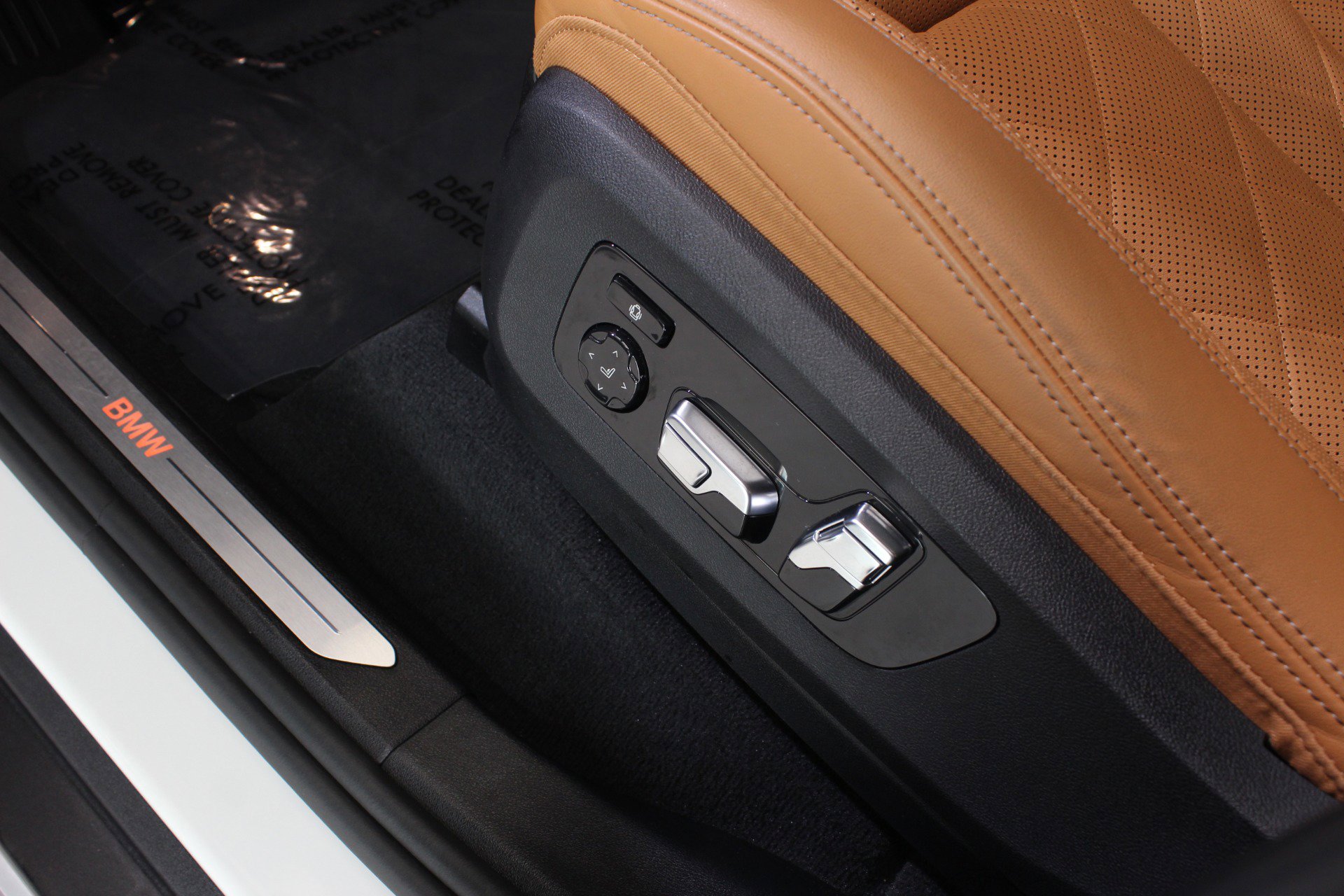 Used 2024 BMW X5 sDrive40i w/ Premium Package image 32