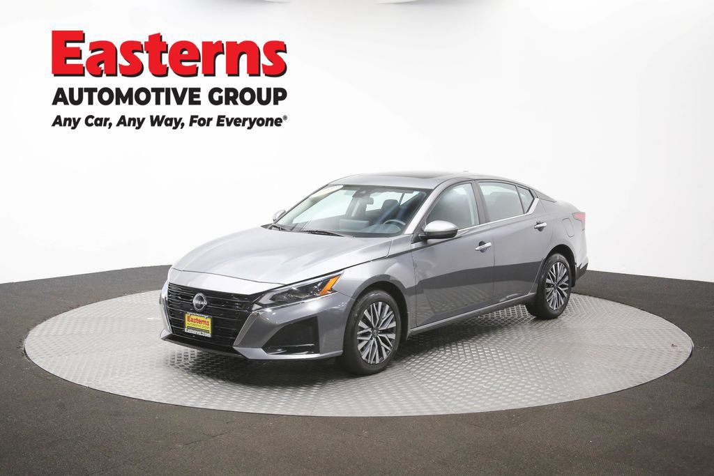 Used 2024 Nissan Altima 2.5 SV w/ SV Premium Package AWD/4WD image 52