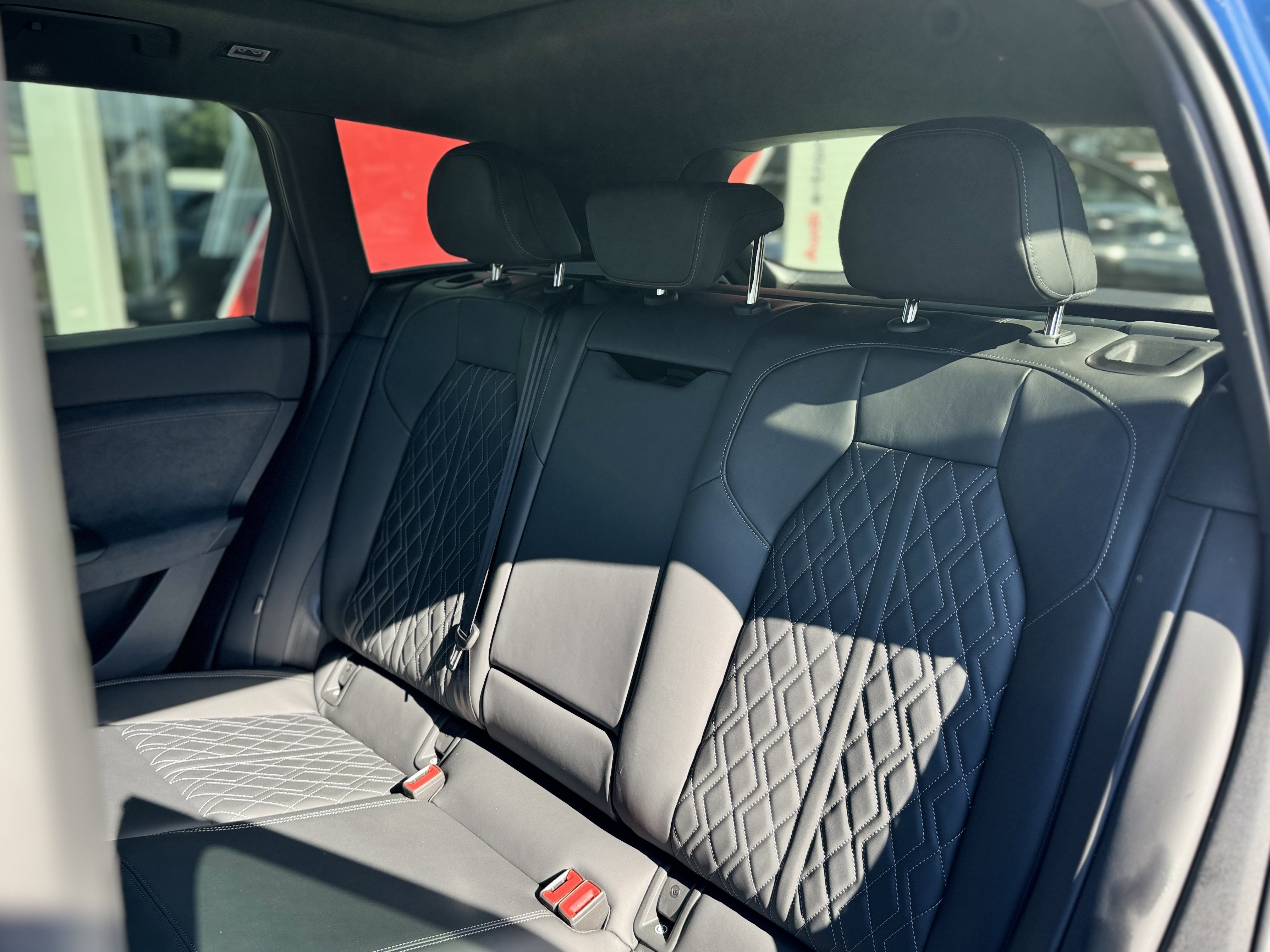 New 2025 Audi SQ6 e-tron Premium Plus image 19