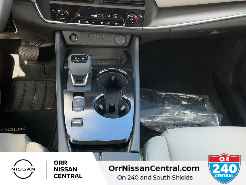 New 2027 Nissan Rogue Dark Armor FWD image 24
