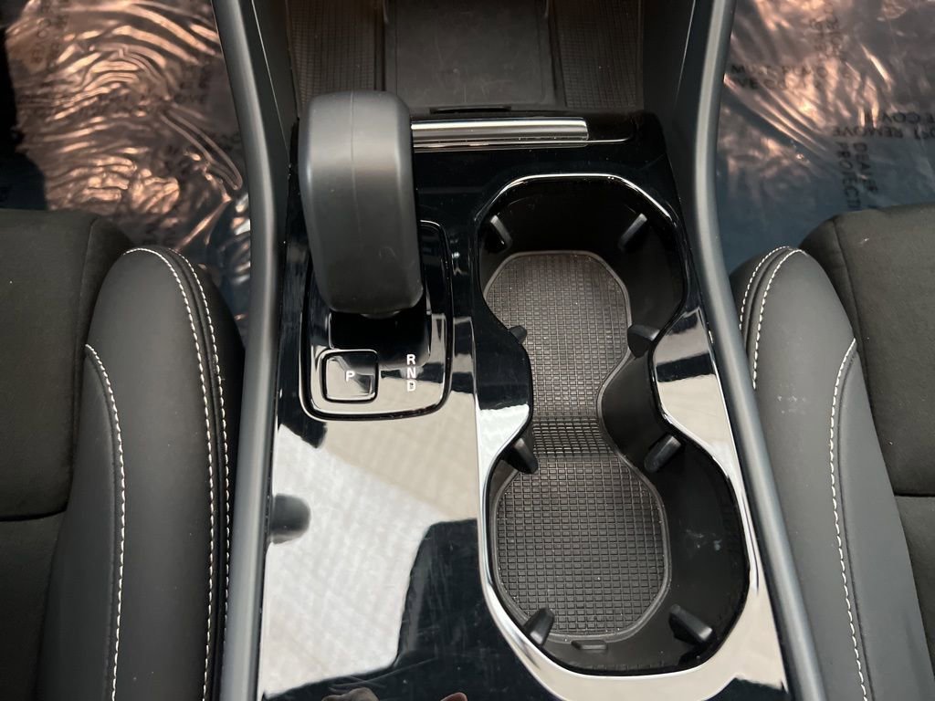 Used 2023 Volvo XC40 Recharge Ultimate w/ Protection Package Premier image 44