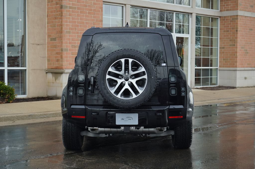 Certified 2026 Land Rover Defender 110 X-Dynamic SE AWD/4WD image 5