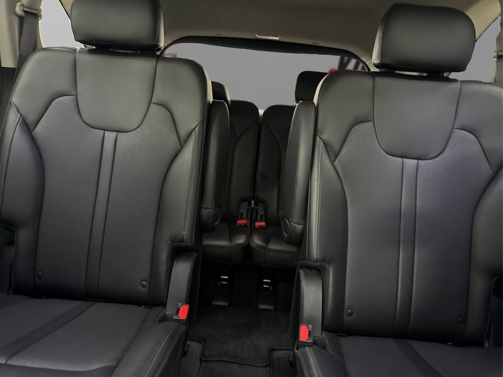 Used 2021 Kia Sorento EX w/ EX AWD X-Line Package image 19