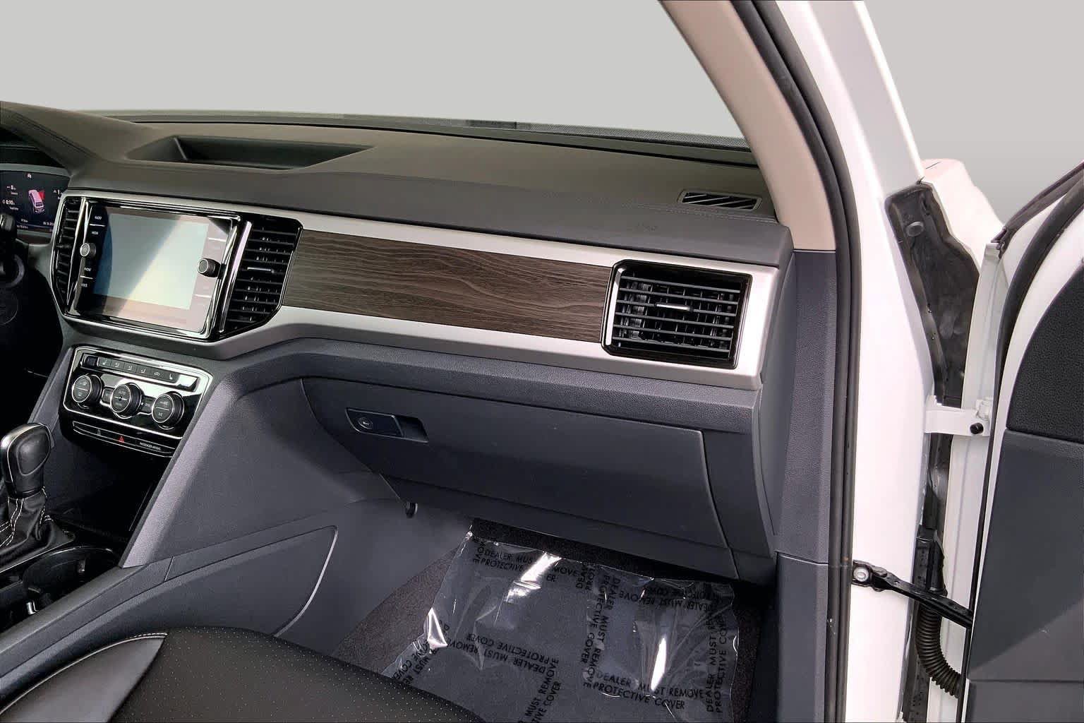 Used 2023 Volkswagen Atlas SE w/ Panoramic Sunroof Package FWD image 19