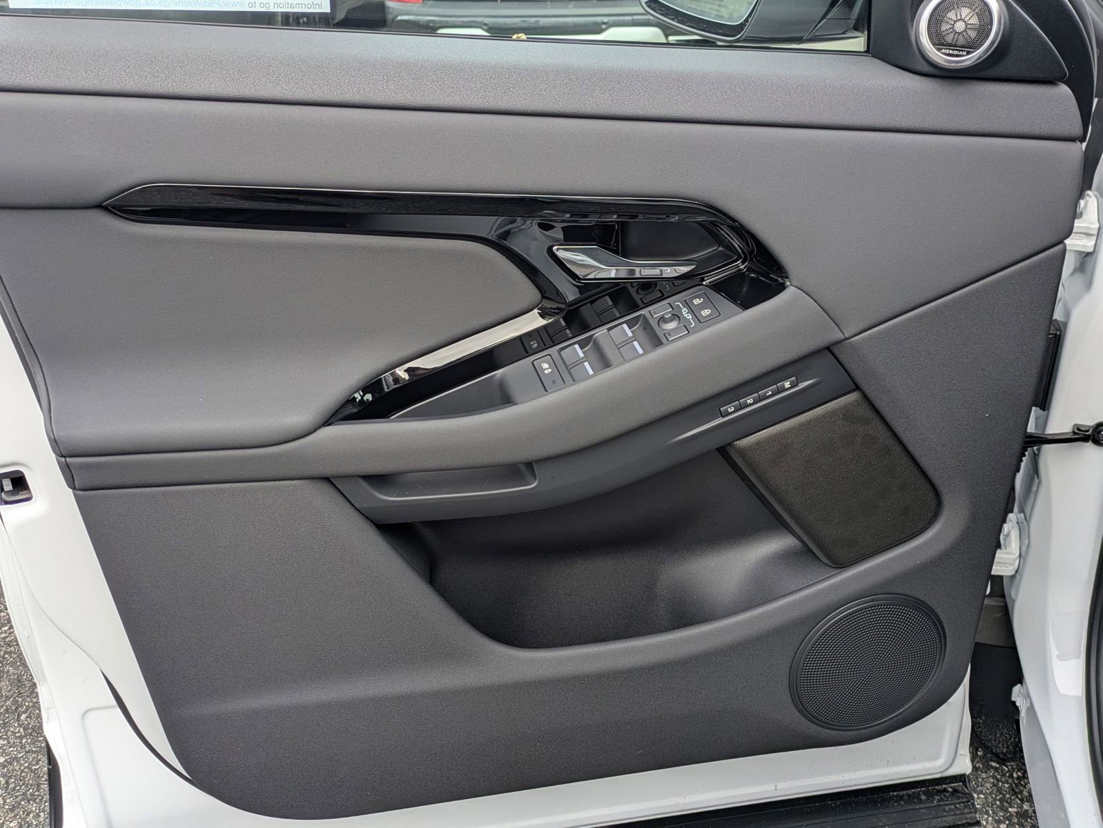 New 2026 Land Rover Range Rover Evoque S image 11