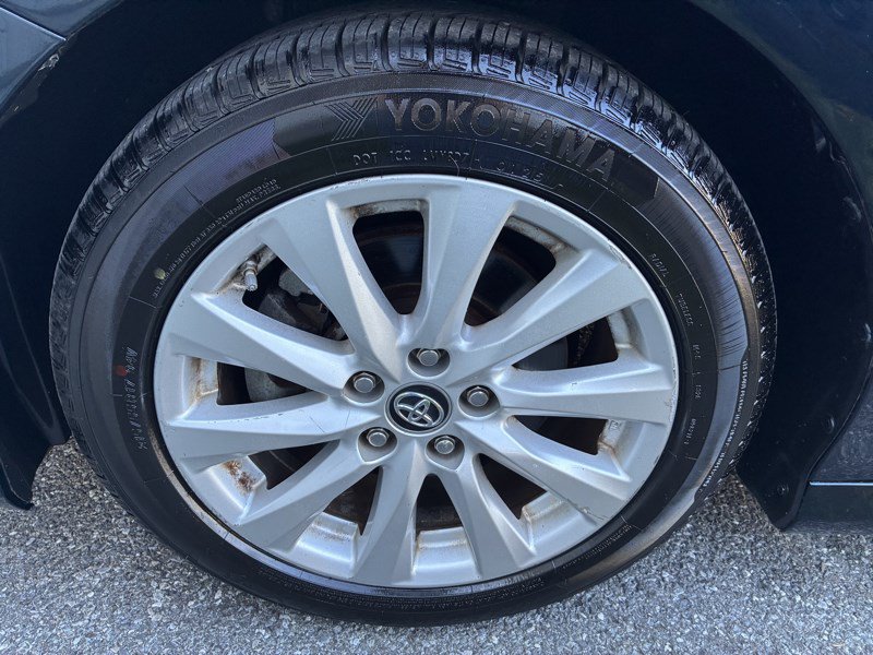Used 2019 Toyota Camry LE w/ Convenience Package FWD image 16