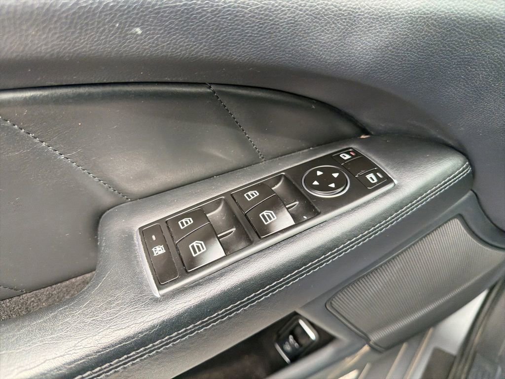 Used 2012 Mercedes-Benz CLS 63 AMG image 35