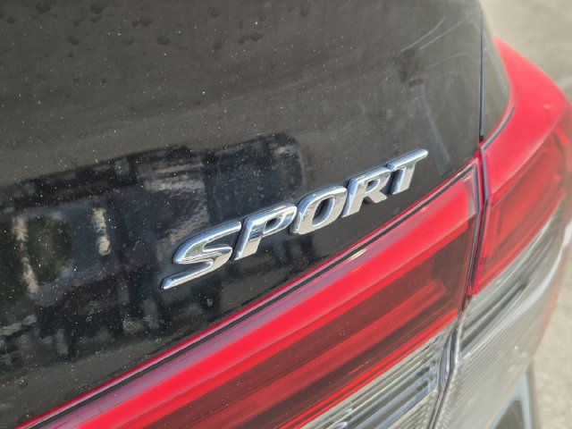 Used 2022 Honda Civic Sport image 10