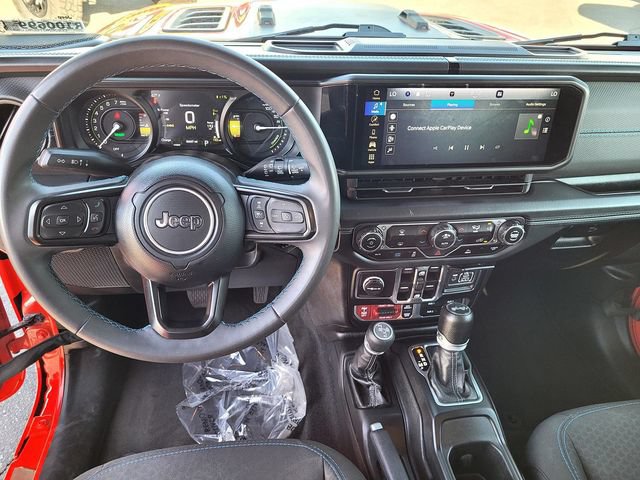 Used 2024 Jeep Wrangler Unlimited Rubicon 4xe AWD/4WD image 9
