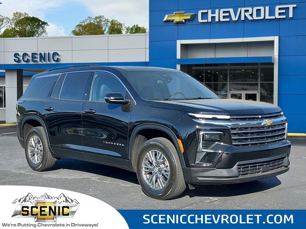 Used 2024 Chevrolet Traverse LT FWD image 1