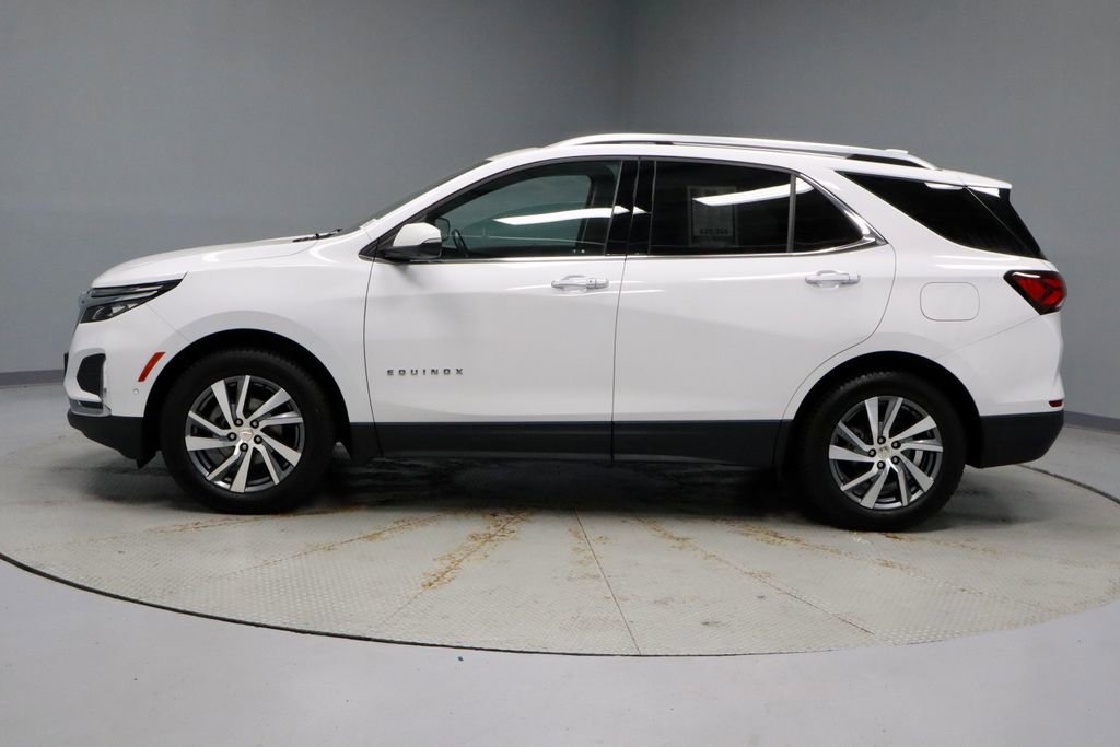 Used 2022 Chevrolet Equinox Premier AWD/4WD image 9