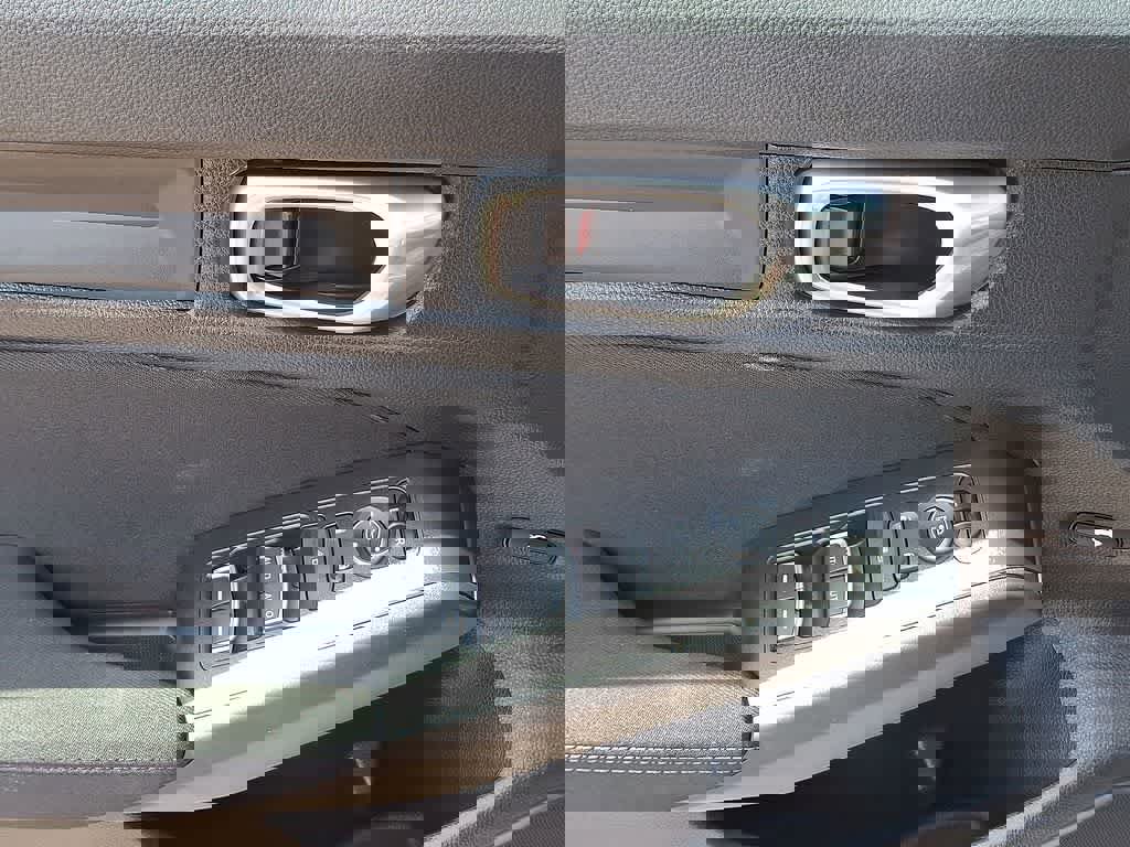 Used 2023 Honda Civic LX image 10