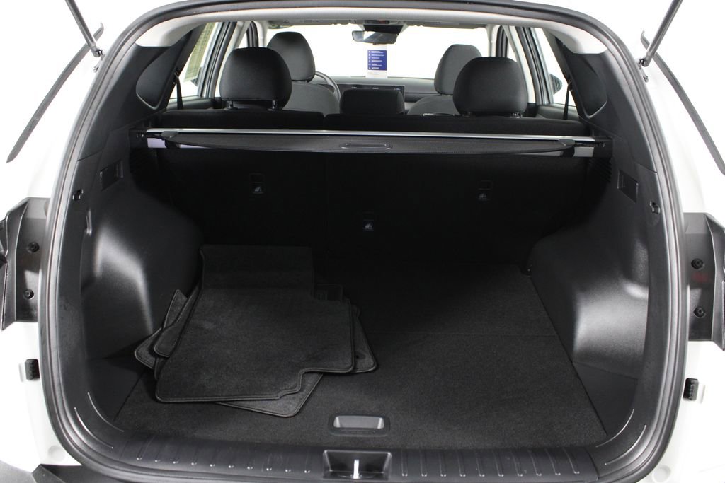 Used 2026 Hyundai Tucson SE image 16